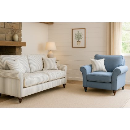 Bradbery & Cooke Love Seat Bradbery & Cooke Love Seat