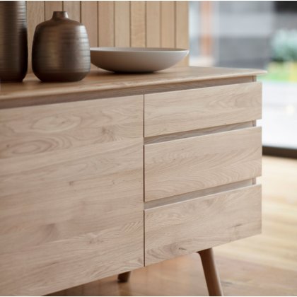 Madrid 2 Door 3 Drawer Sideboard - Oak Madrid 2 Door 3 Drawer Sideboard - Oak