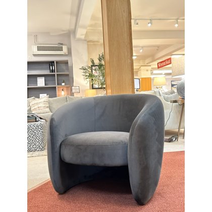 Curvo Armchair Espresso (SRP: £844 / Now: £429) Curvo Armchair Espresso (SRP: £844 / Now: £429)