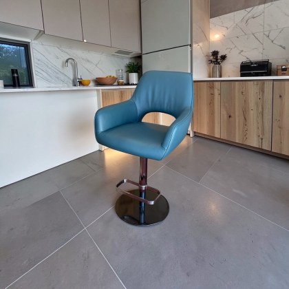 Hjort Knudsen Logan 9065 Bar Chair Hjort Knudsen Logan 9065 Bar Chair