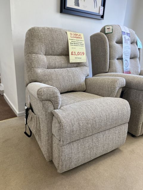 Sherborne Beaumont Rise Recliner with Adjustable Headrest & Lumbar Support (SRP £2063 NOW £1019 VAT)