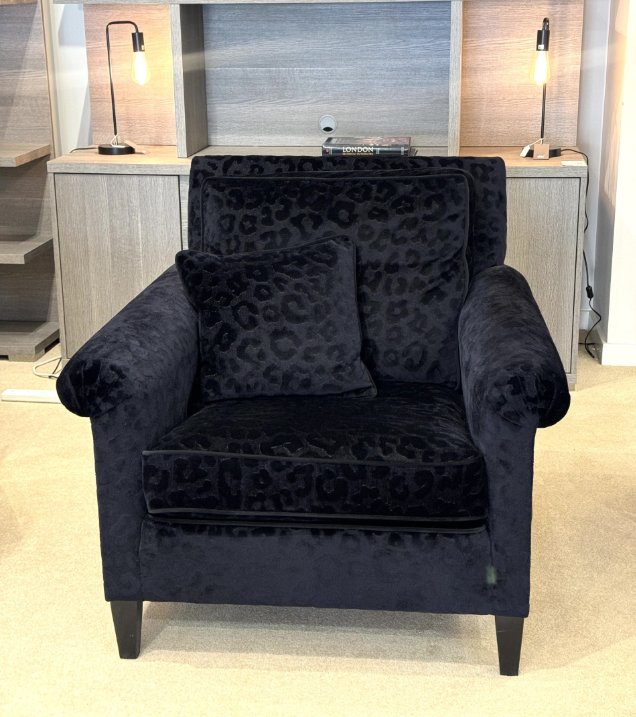 Duresta Gabrielle Chair (WAS: £2,057 / NOW: £1,565) Duresta Gabrielle Chair (WAS: £2,057 / NOW: £1,565)